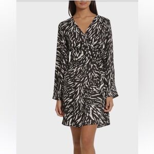 Donna Morgan Dress Wrap Look classic casual occasion women’s Dress size 4